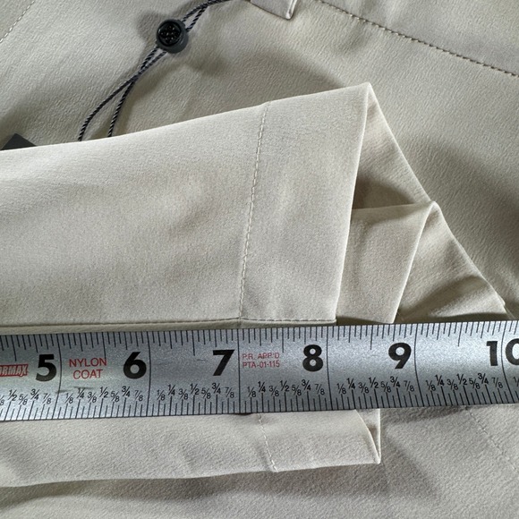 G/Fore Men's Golf Shorts Beige Khaki‎ Maverick Hybrid Stretch 38 X 8 NEW $125 - Picture 5 of 8